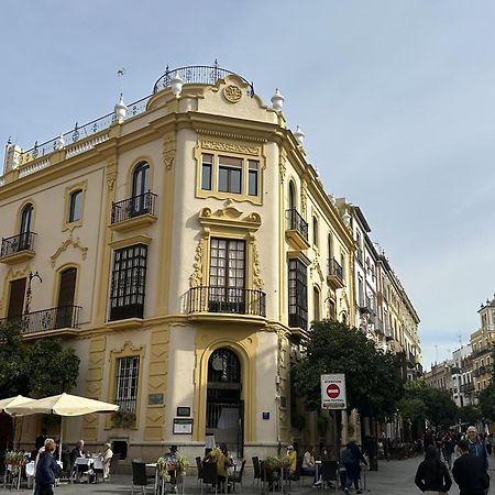 Lujoso Apartamento A Los Pies De La Catedral Sevilla Buitenkant foto