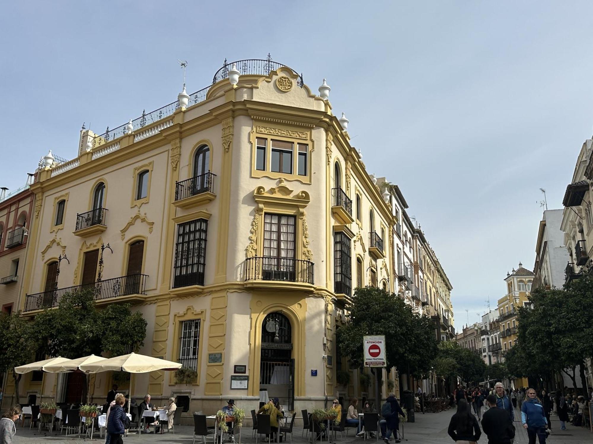 Lujoso Apartamento A Los Pies De La Catedral Sevilla Buitenkant foto
